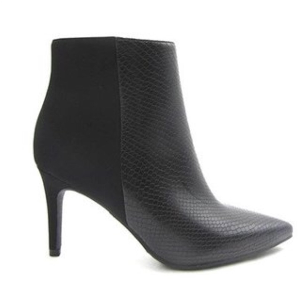 Sale🌼🌼🌼off brand new black snake skin boogie boots - Picture 3 of 6